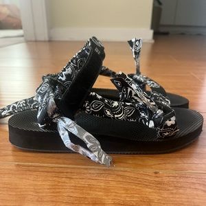 Arizona love sandals